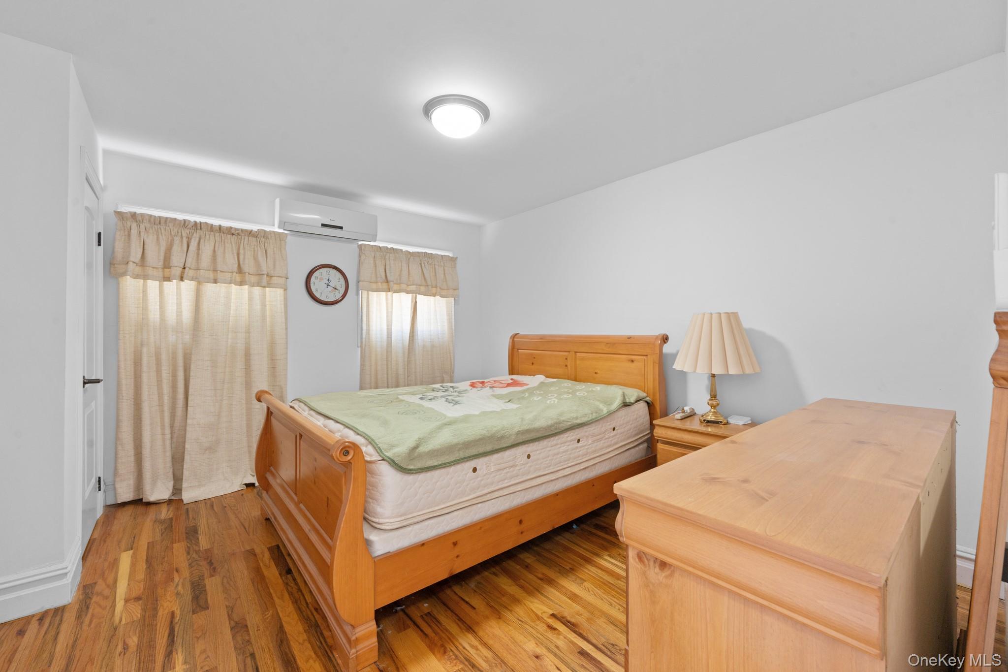 10541 Seaview Avenue, Brooklyn, NY 11236