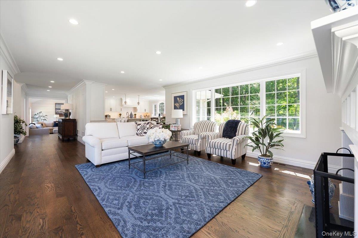 5 Fleetwood Drive, Huntington Bay, NY 11743