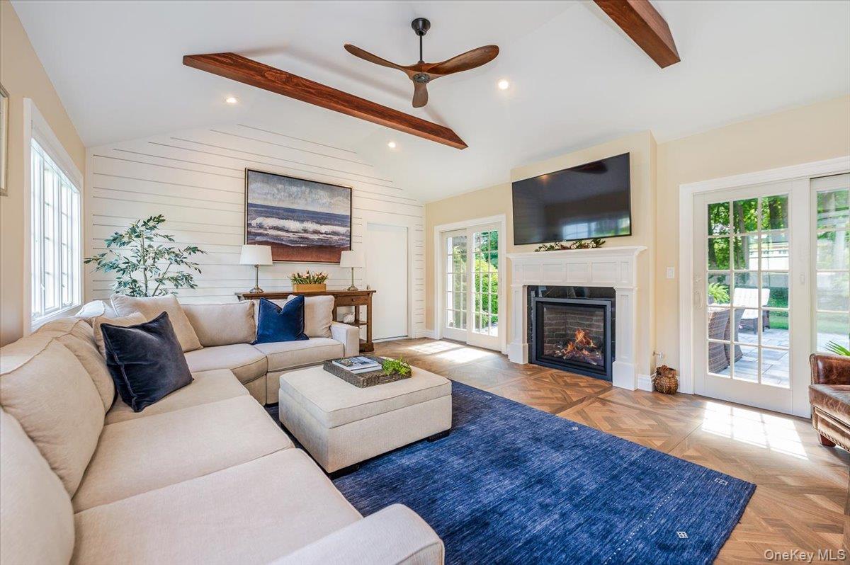 5 Fleetwood Drive, Huntington Bay, NY 11743