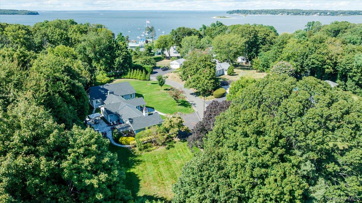 5 Fleetwood Drive, Huntington Bay, NY 11743