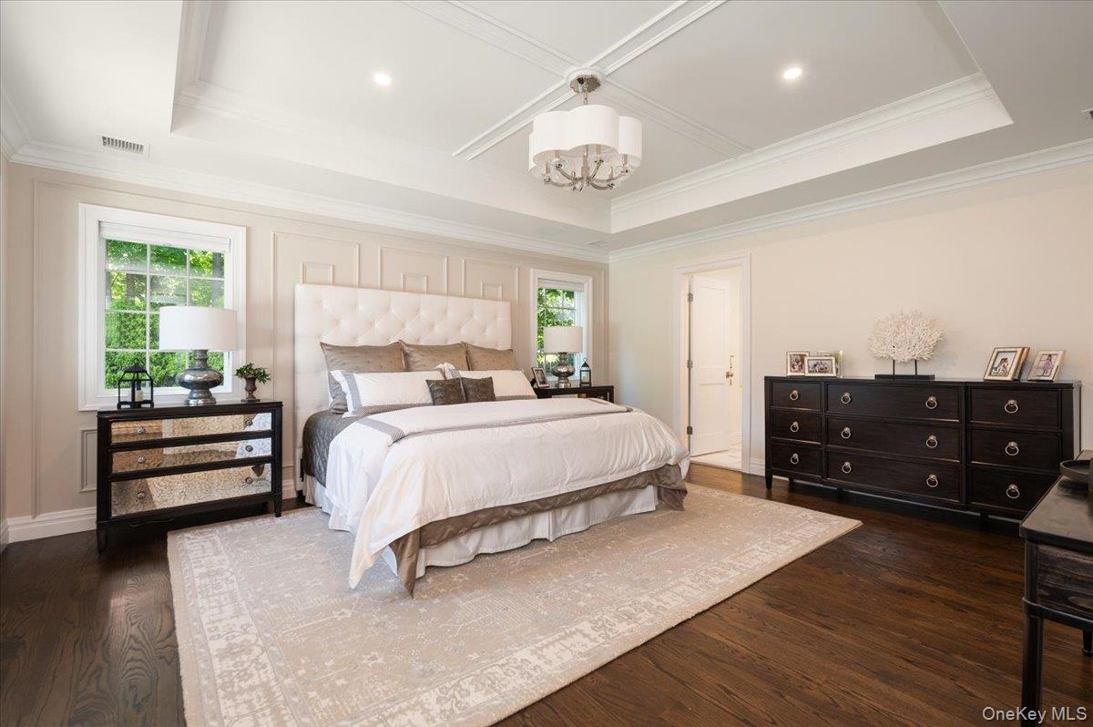 5 Fleetwood Drive, Huntington Bay, NY 11743