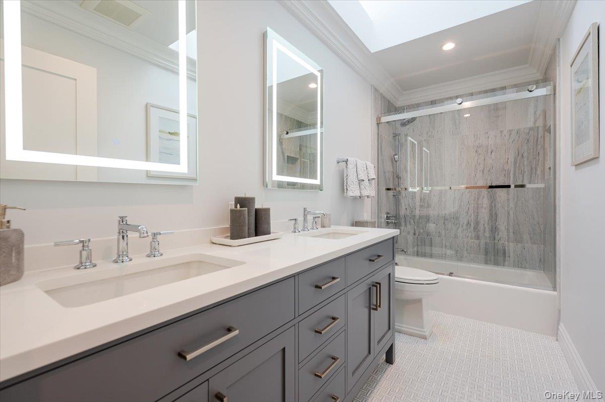 5 Fleetwood Drive, Huntington Bay, NY 11743