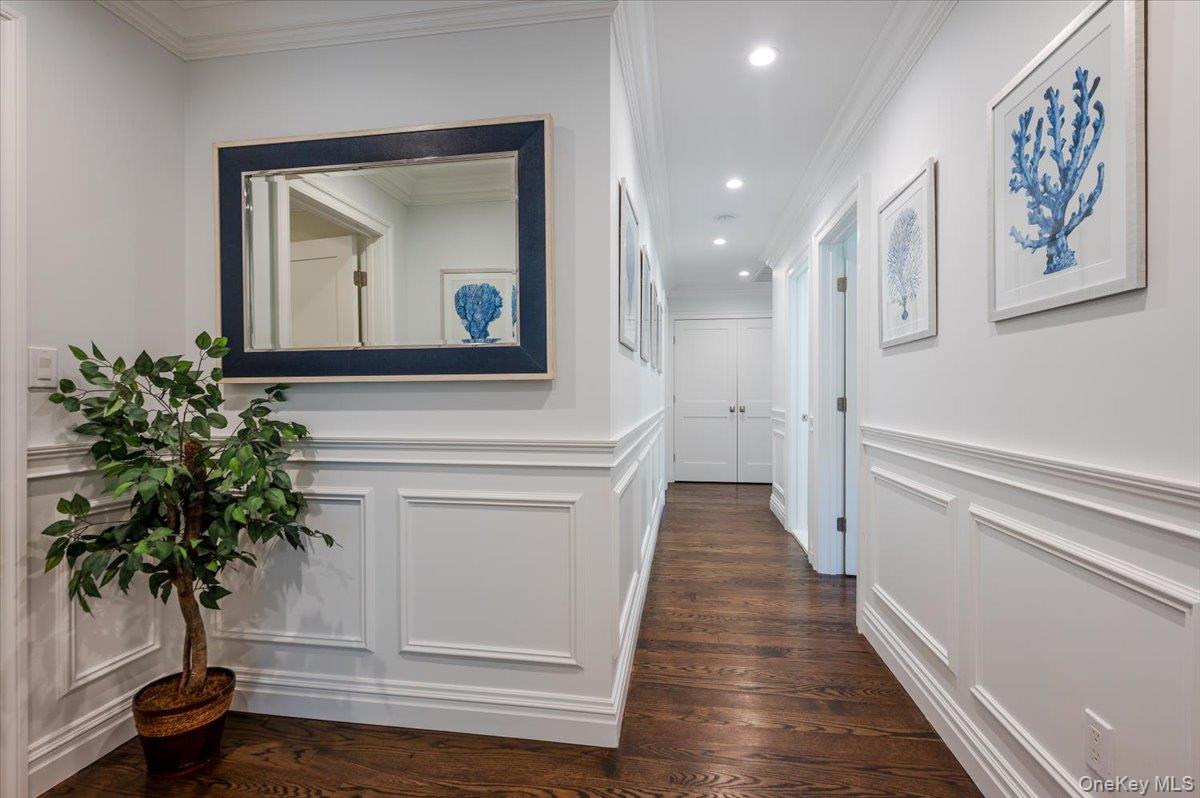 5 Fleetwood Drive, Huntington Bay, NY 11743