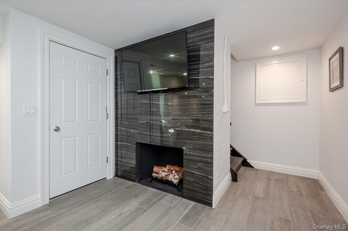 5 Fleetwood Drive, Huntington Bay, NY 11743