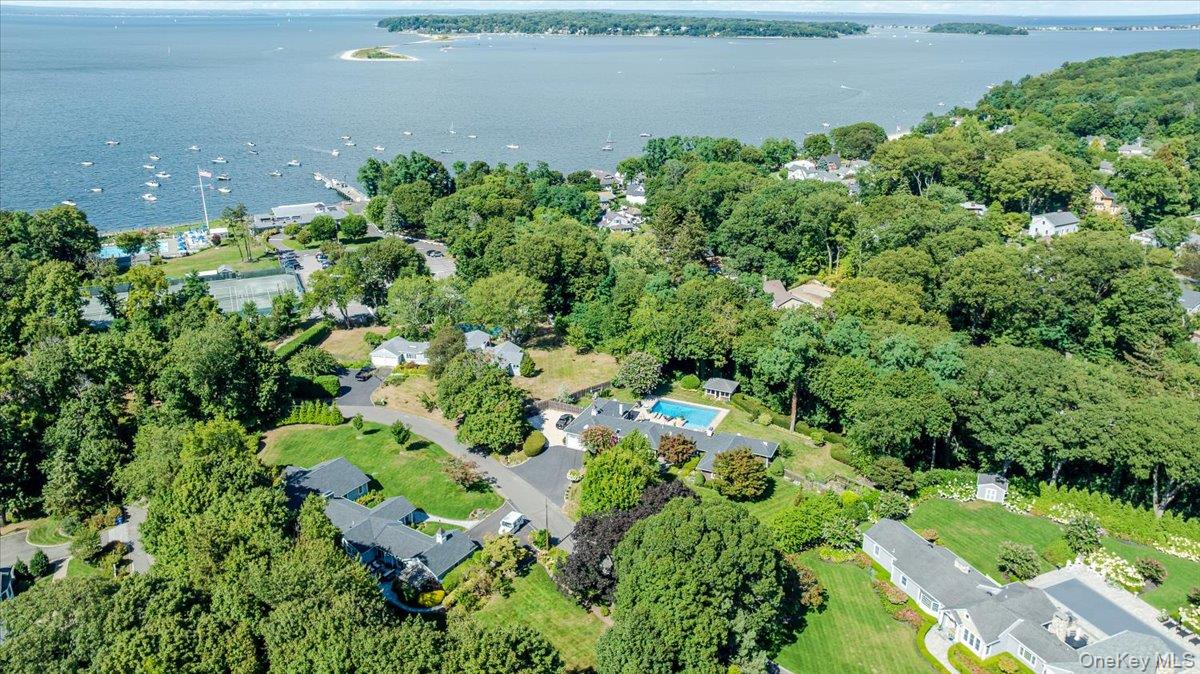 5 Fleetwood Drive, Huntington Bay, NY 11743