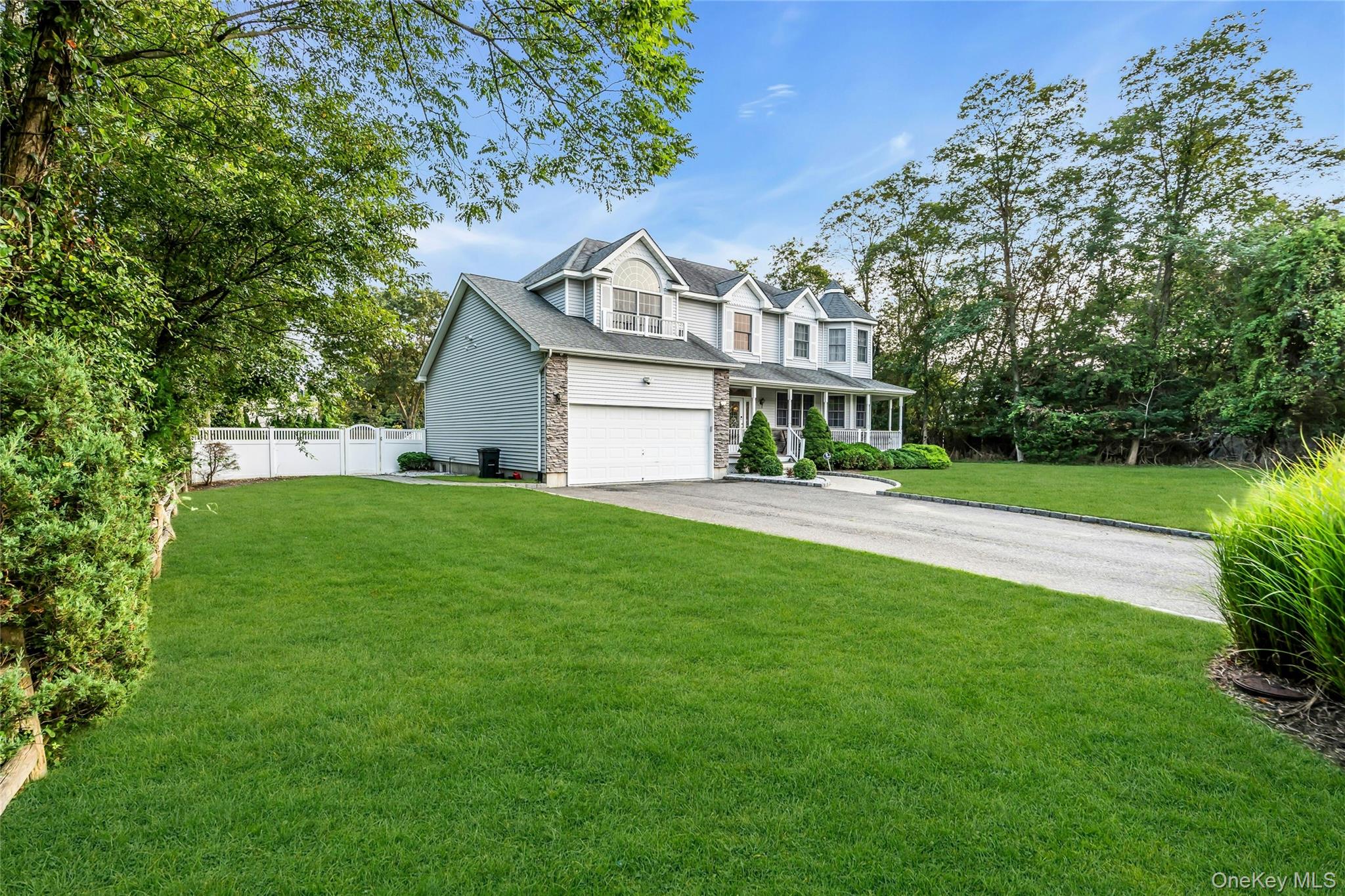 3 Danamarie Lane, East Patchogue, NY 11772