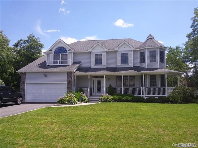 3 Danamarie Lane, East Patchogue, NY 11772