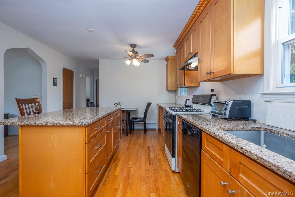 85 Lt Cox Drive, Pearl River, NY 10965