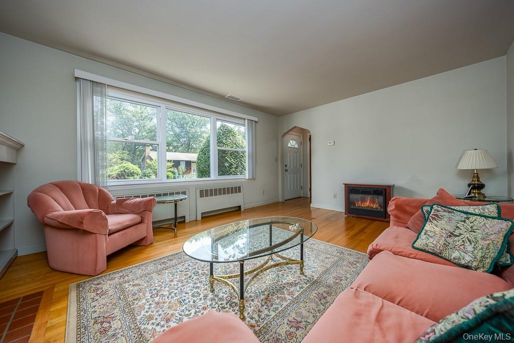 85 Lt Cox Drive, Pearl River, NY 10965