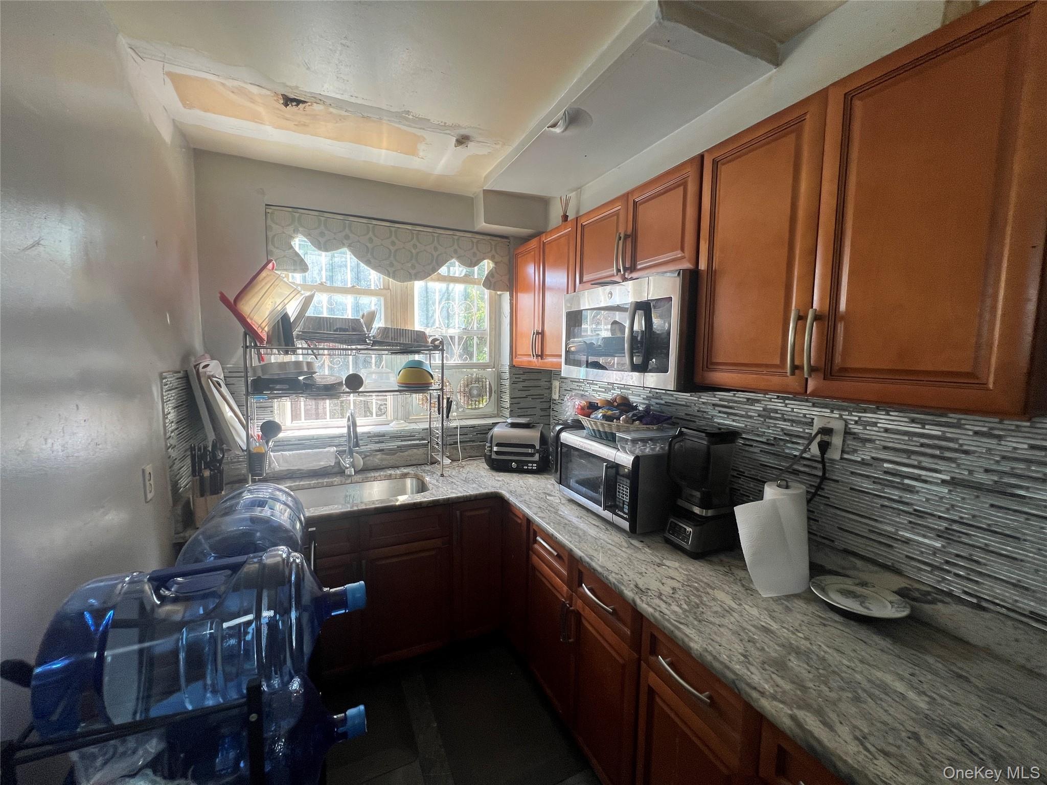 3316 Radcliff Avenue, Bronx, NY 10469