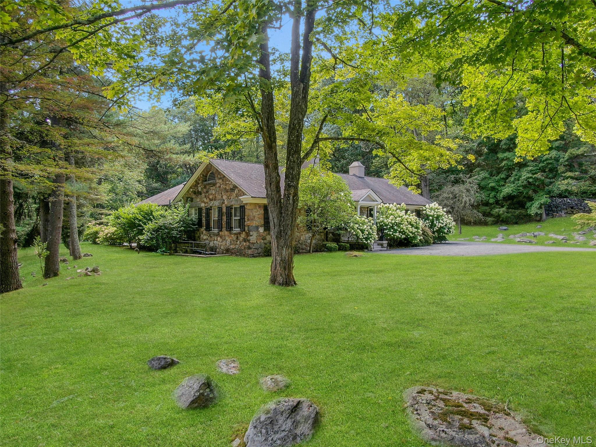 55 Mountain Farm Road, Tuxedo Park, NY 10987