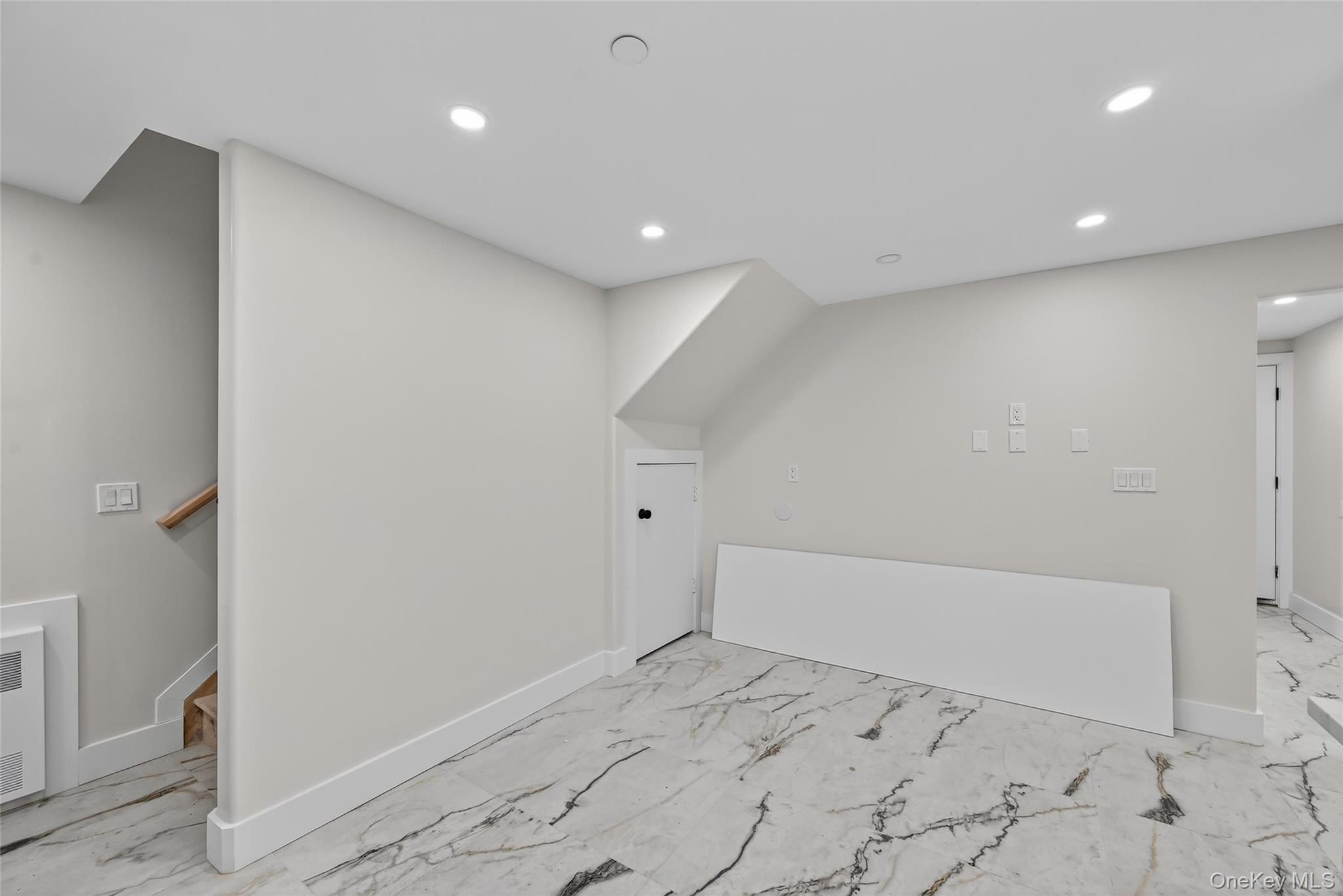 6 Milla Lane, Spring Valley, NY 10977