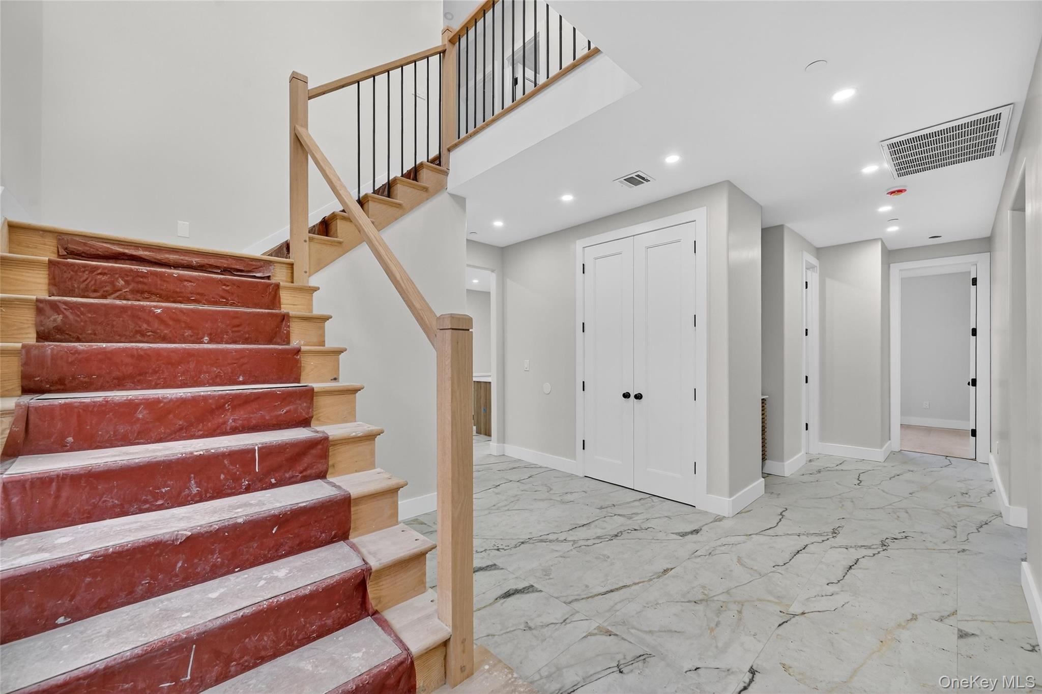 6 Milla Lane, Spring Valley, NY 10977