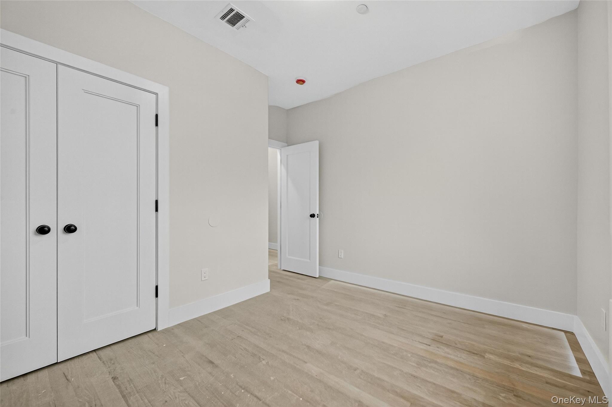 6 Milla Lane, Spring Valley, NY 10977