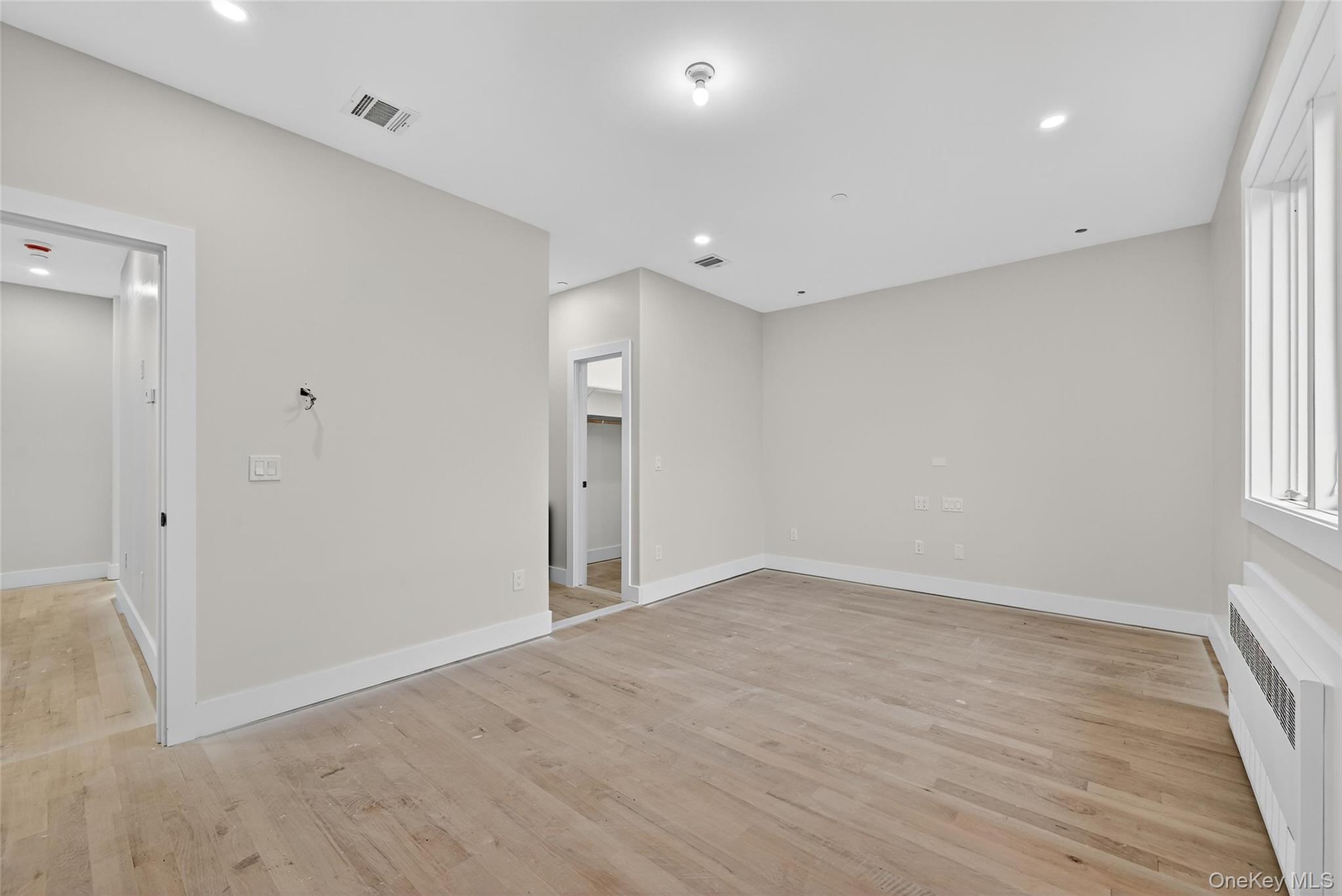 6 Milla Lane, Spring Valley, NY 10977