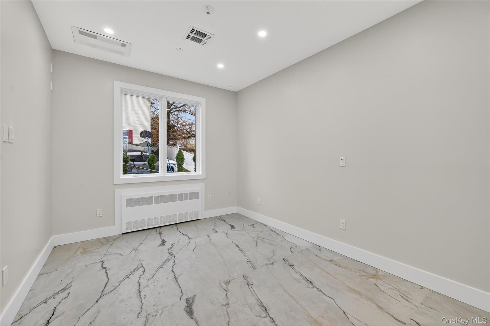 6 Milla Lane, Spring Valley, NY 10977