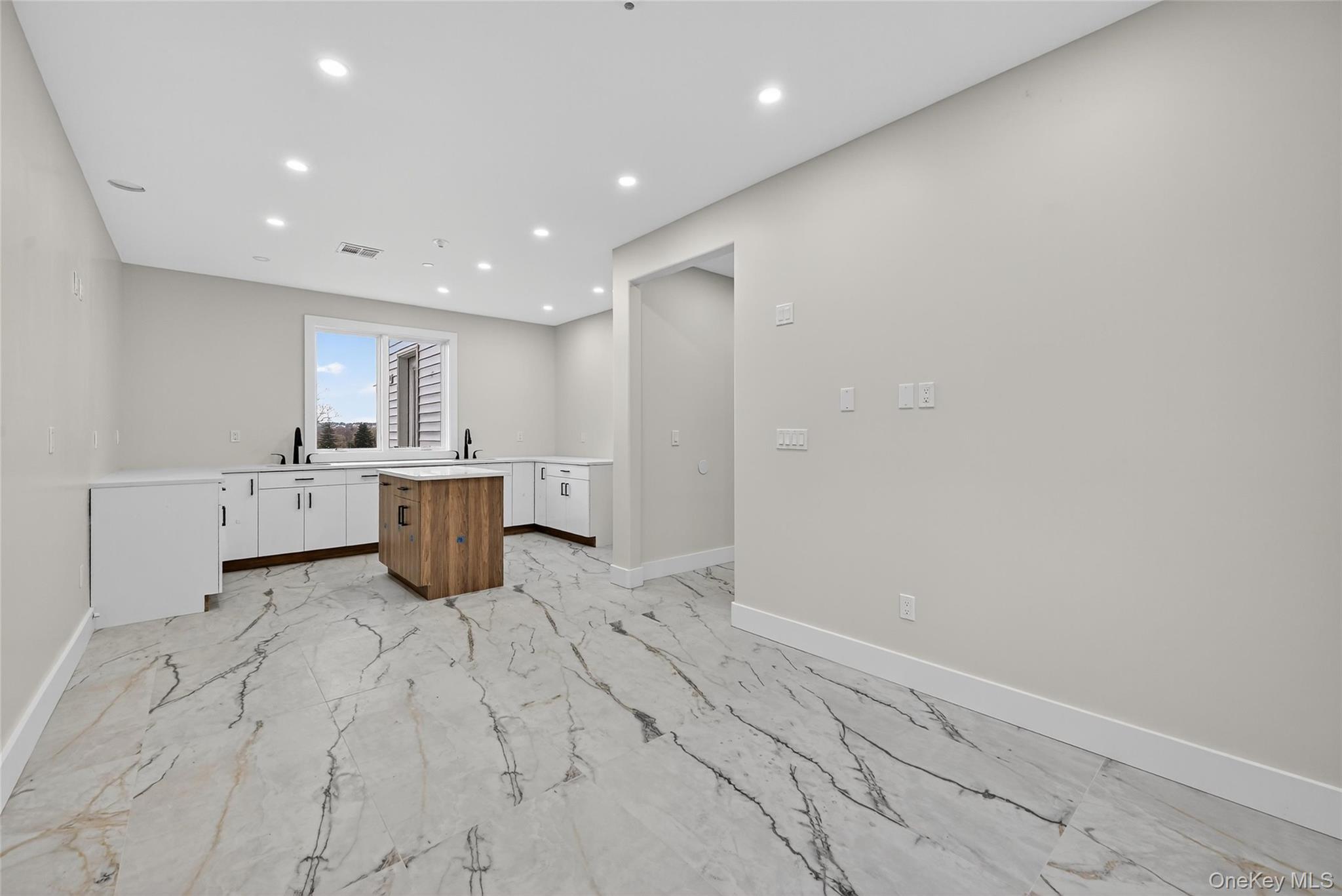 6 Milla Lane, Spring Valley, NY 10977