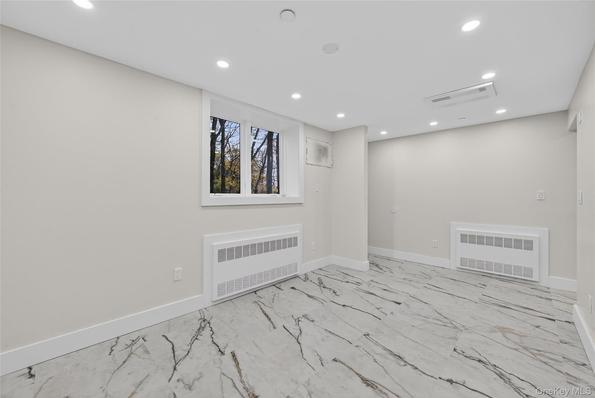 6 Milla Lane, Spring Valley, NY 10977