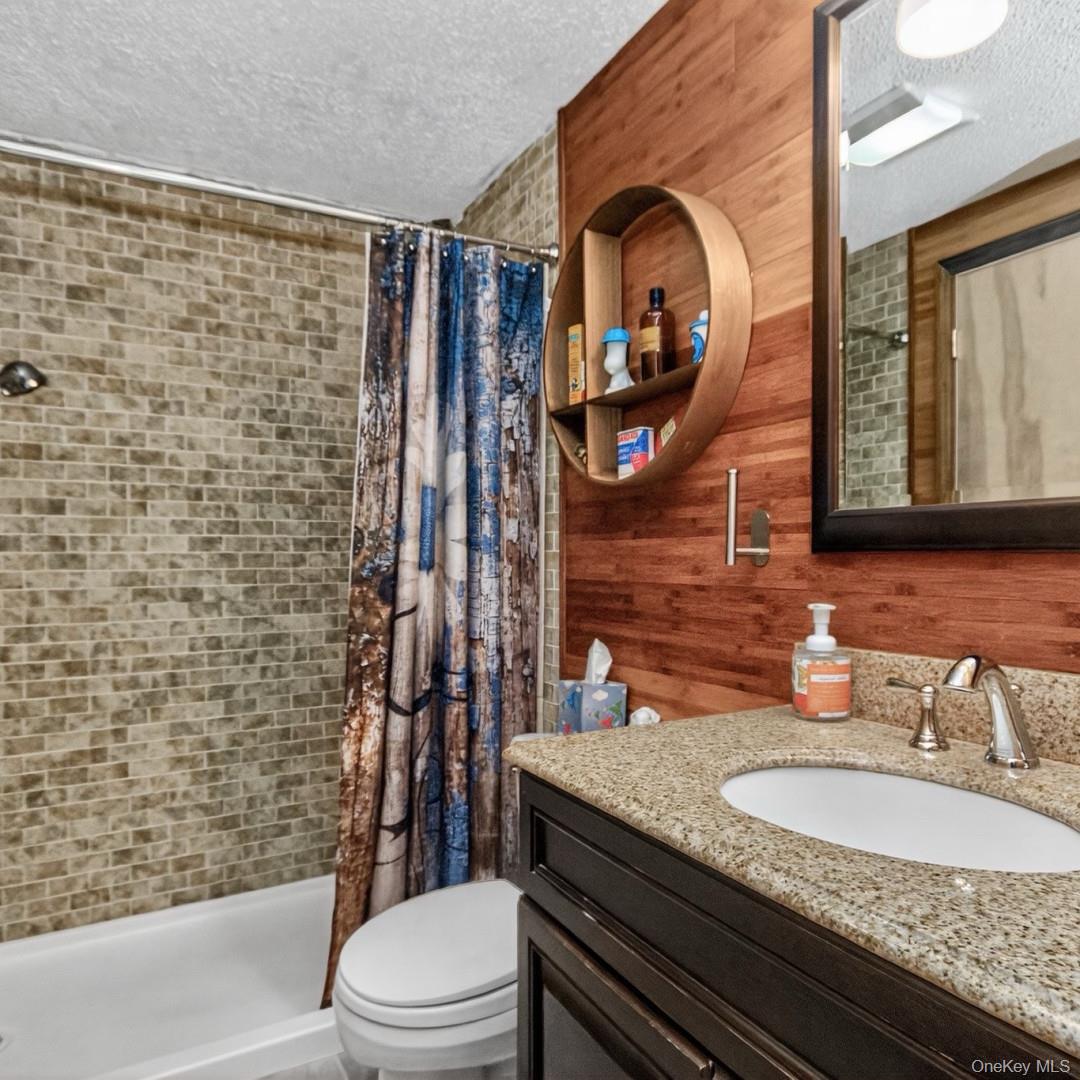 69 Crabby Road, Loch Sheldrake, NY 12759