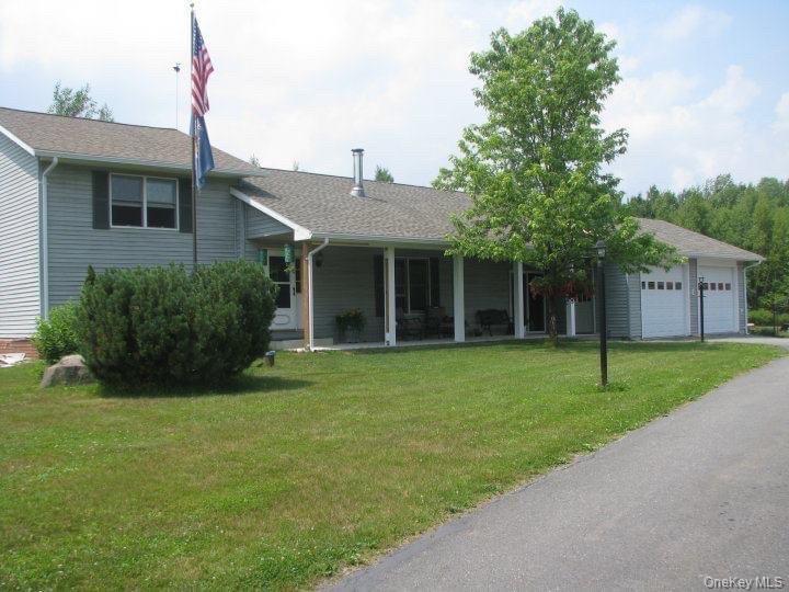 69 Crabby Road, Loch Sheldrake, NY 12759