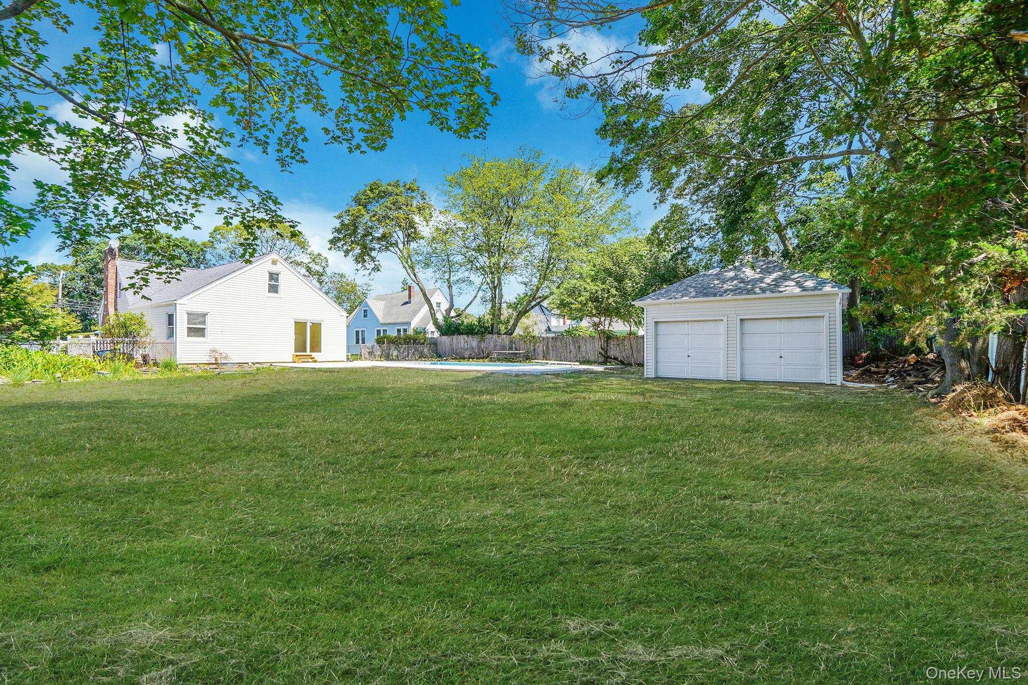 48 Vernon Street, Patchogue, NY 11772