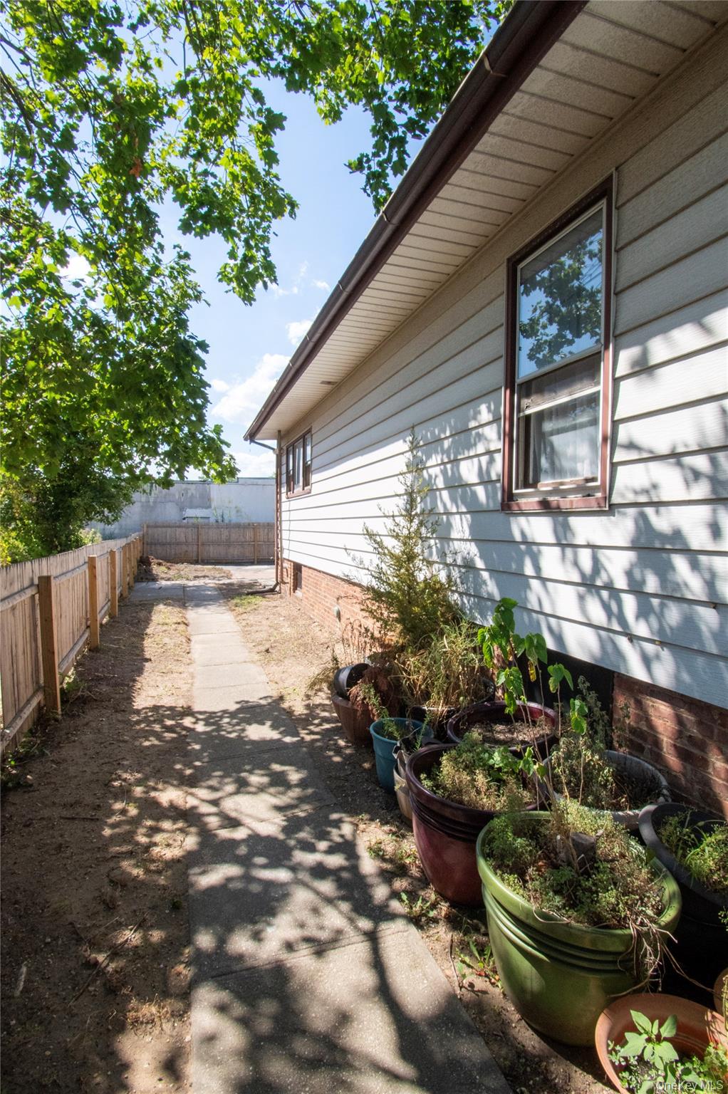 2900 Yale Place, Baldwin, NY 11510