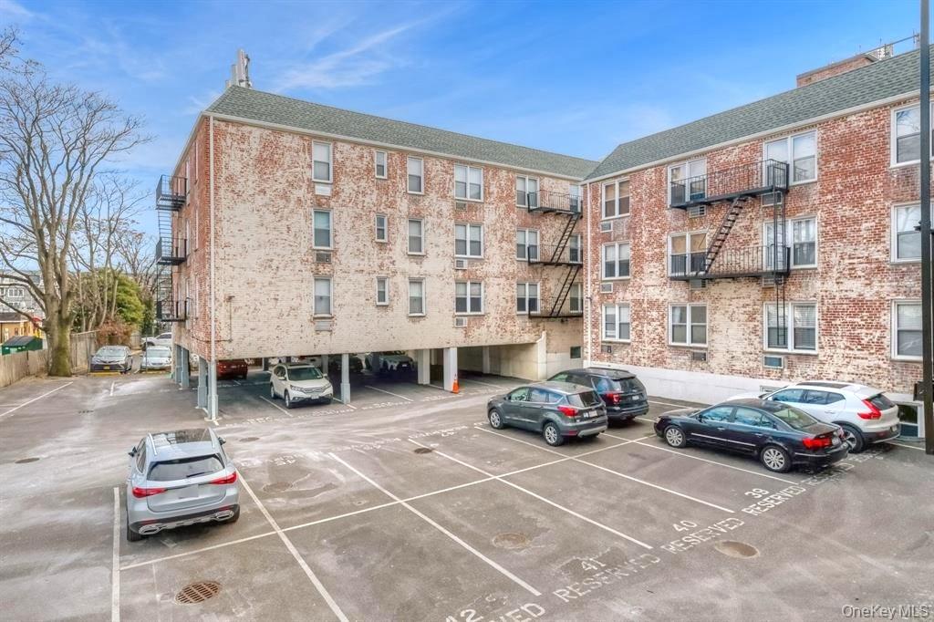 16 Main Street # 2-Q, East Rockaway, NY 11518