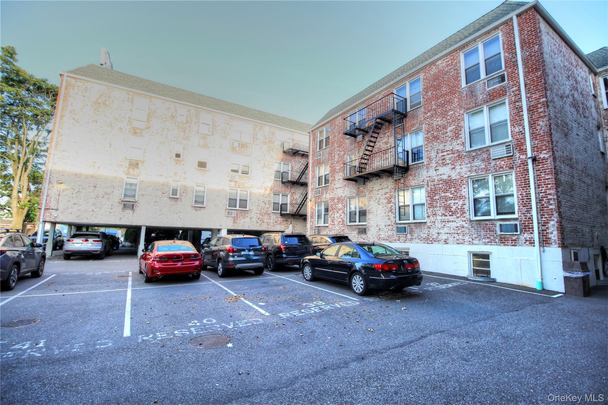 16 Main Street # 2-Q, East Rockaway, NY 11518