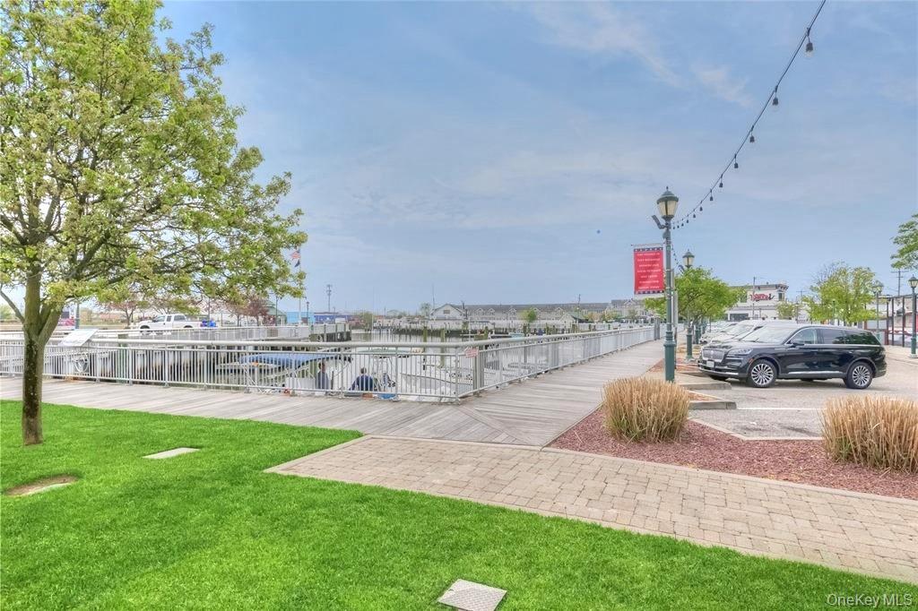 16 Main Street # 2-Q, East Rockaway, NY 11518