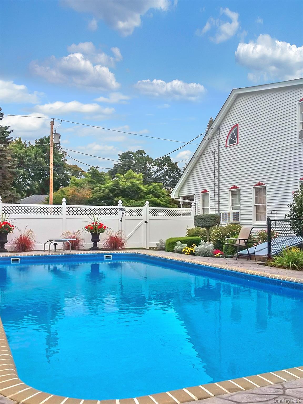 248 5th Street, Saint James, NY 11780