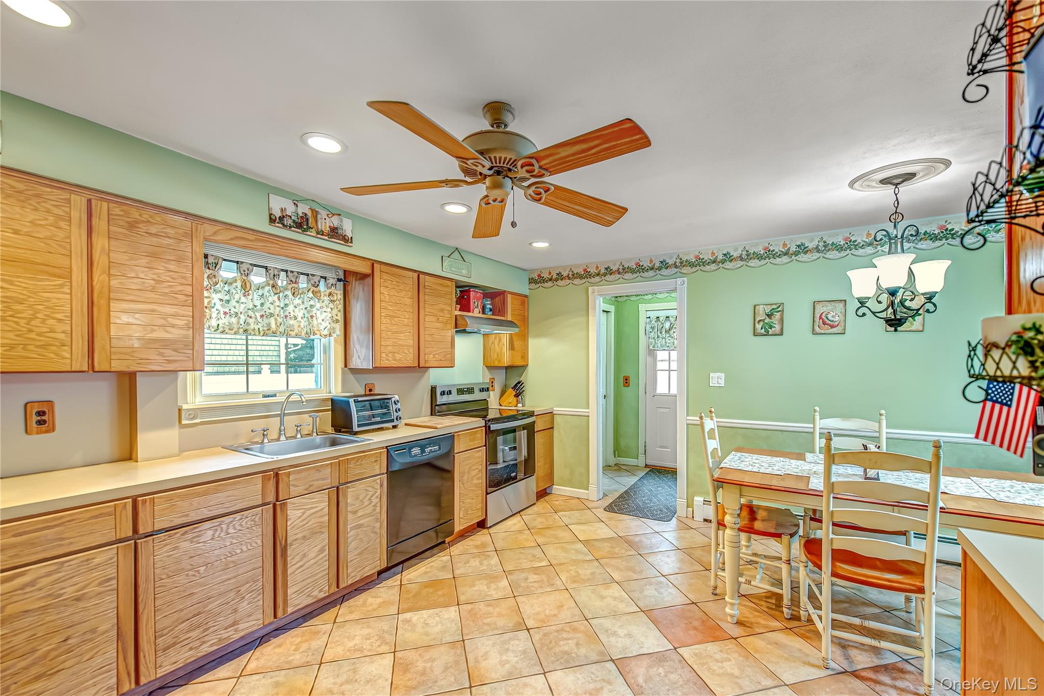 248 5th Street, Saint James, NY 11780