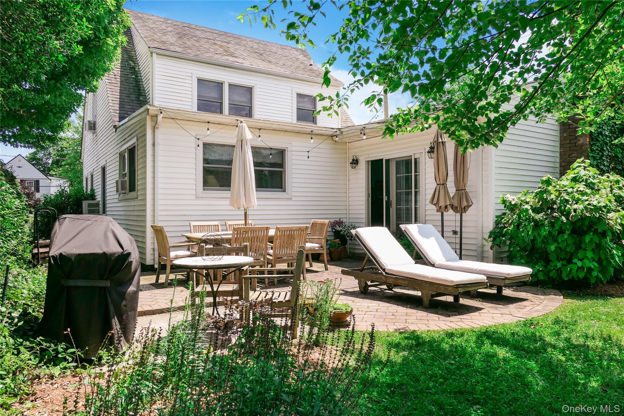 13 Bell Street, Bellport Village, NY 11713