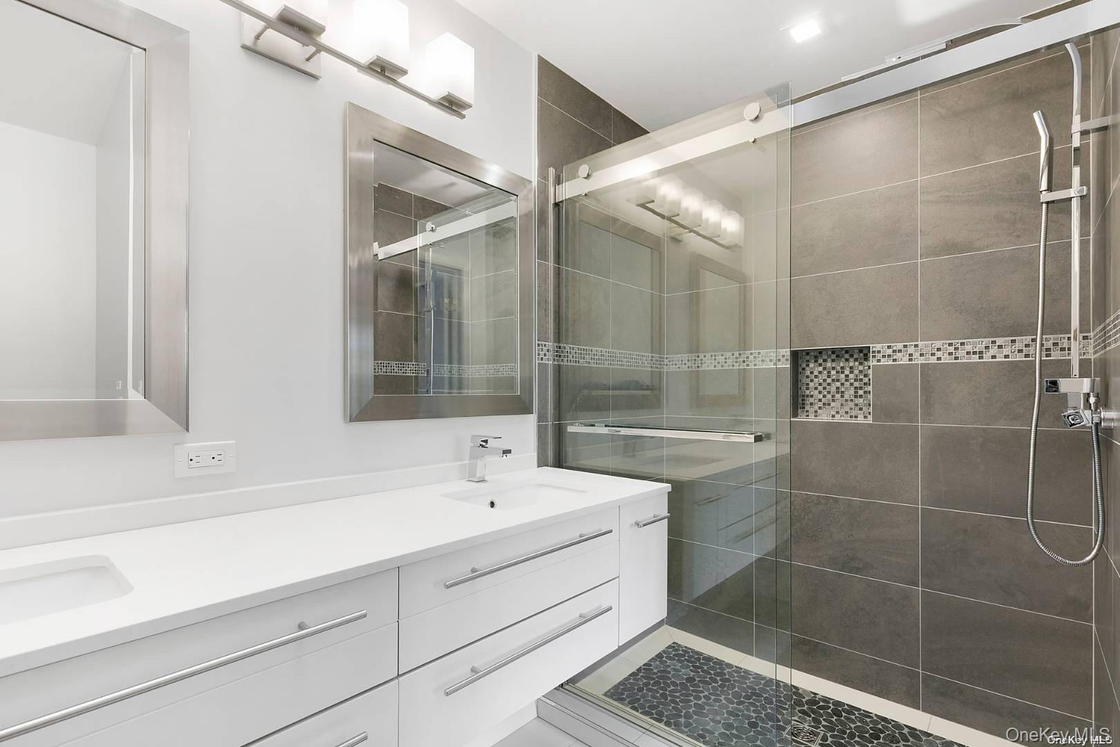 7 Harbor Road, Hampton Bays, NY 11946