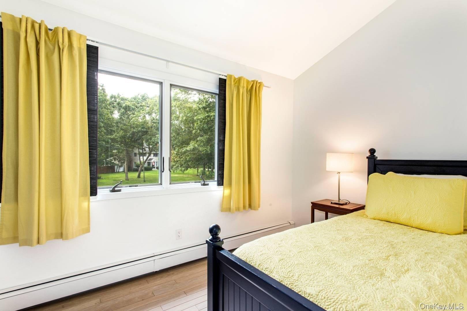 7 Harbor Road, Hampton Bays, NY 11946