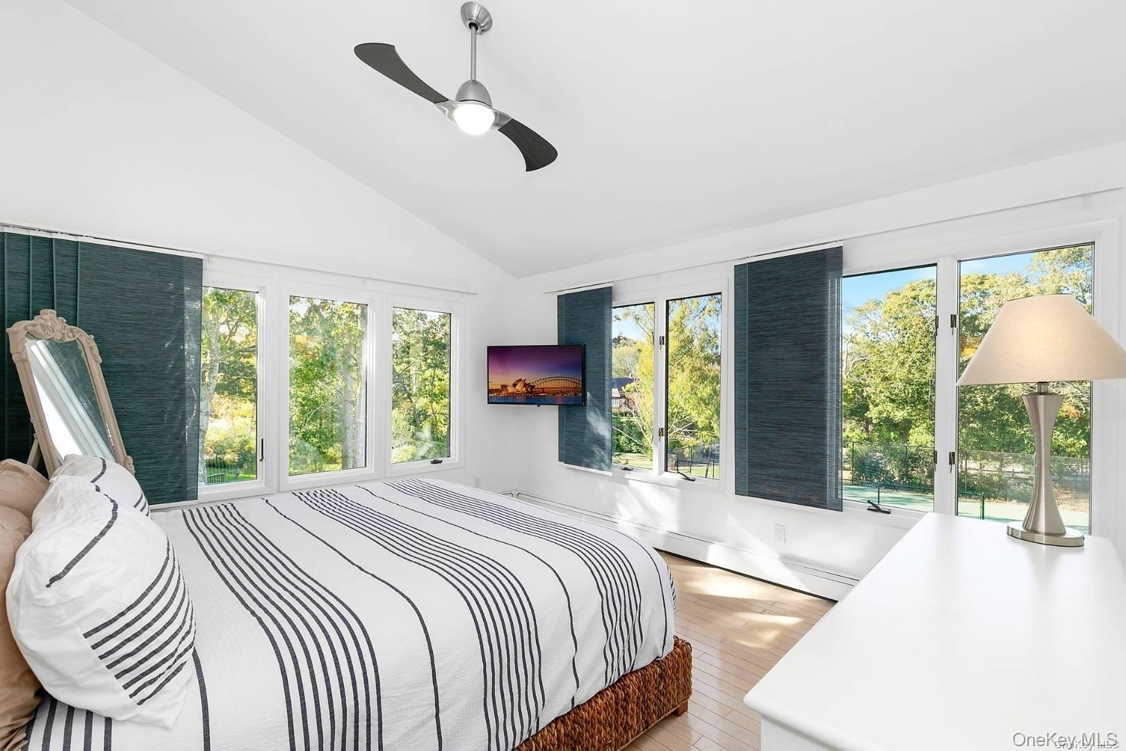 7 Harbor Road, Hampton Bays, NY 11946