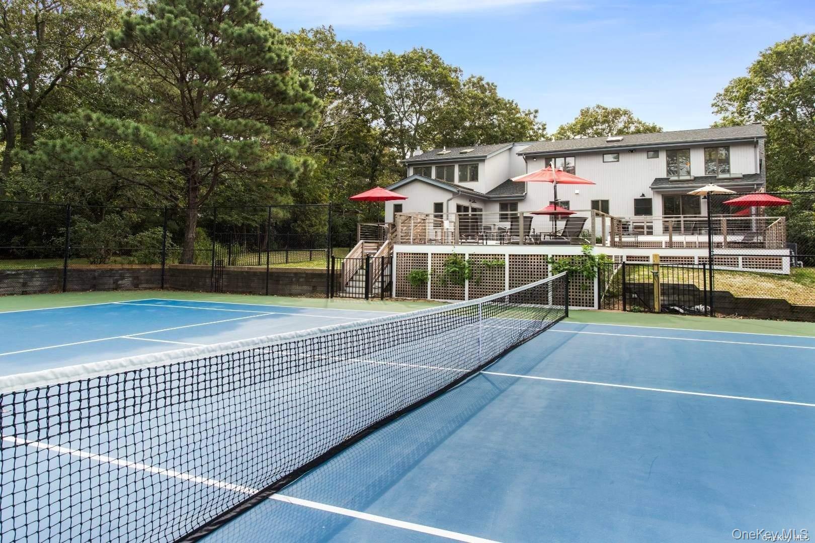 7 Harbor Road, Hampton Bays, NY 11946