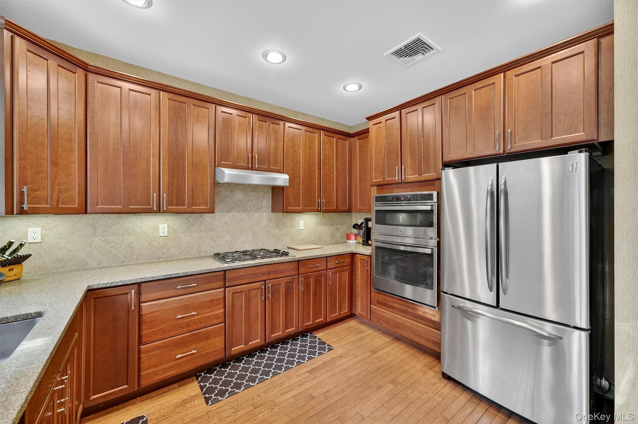 4 Putters Way, Middletown, NY 10940