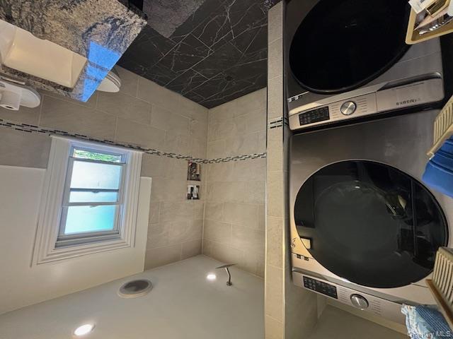 452 Macatee Place, Mineola, NY 11501