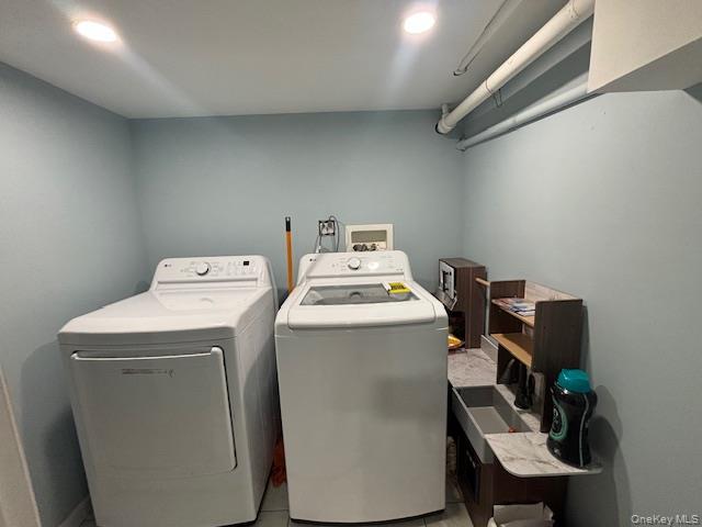 452 Macatee Place, Mineola, NY 11501