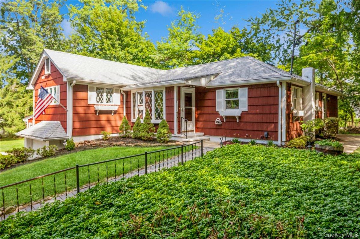 25 Lowerre Place, Valley Cottage, NY 10989