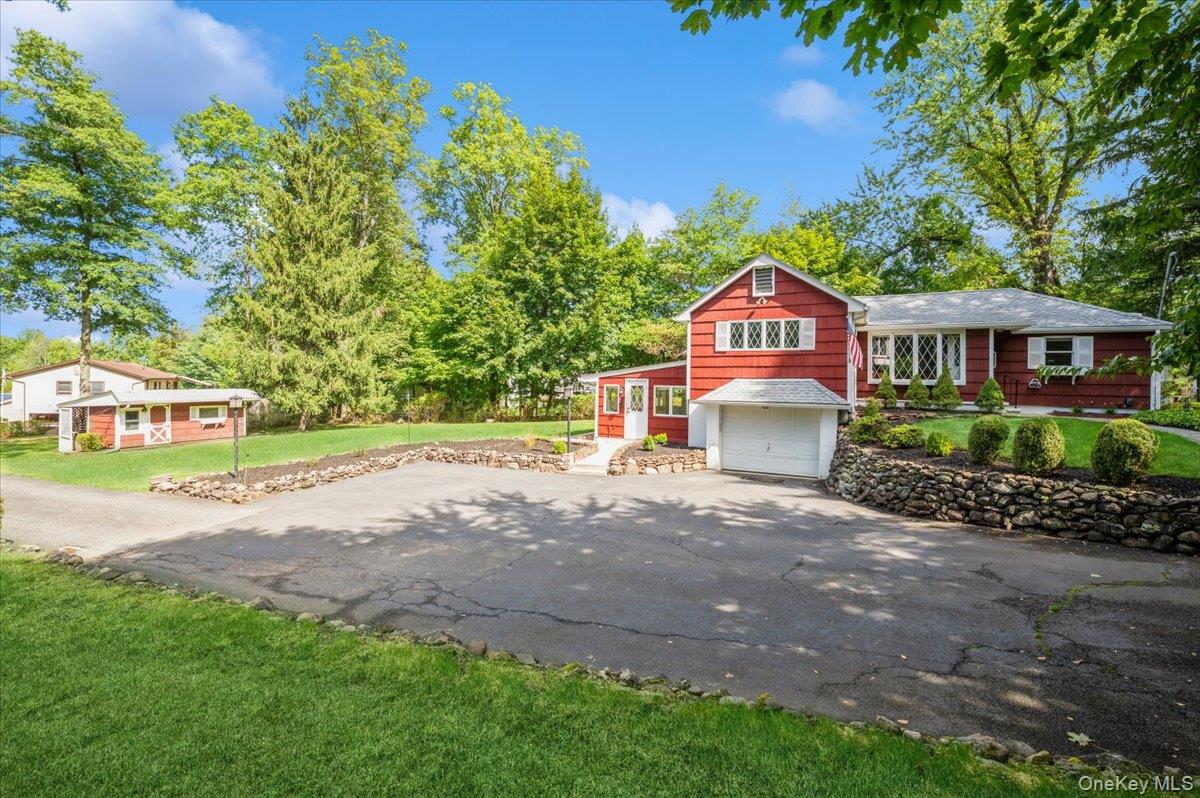 25 Lowerre Place, Valley Cottage, NY 10989