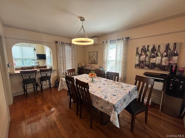 456 Macatee Place, Mineola, NY 11501