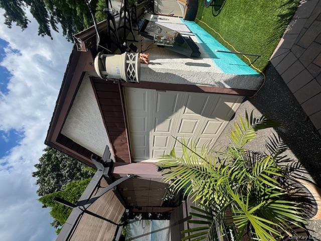 456 Macatee Place, Mineola, NY 11501