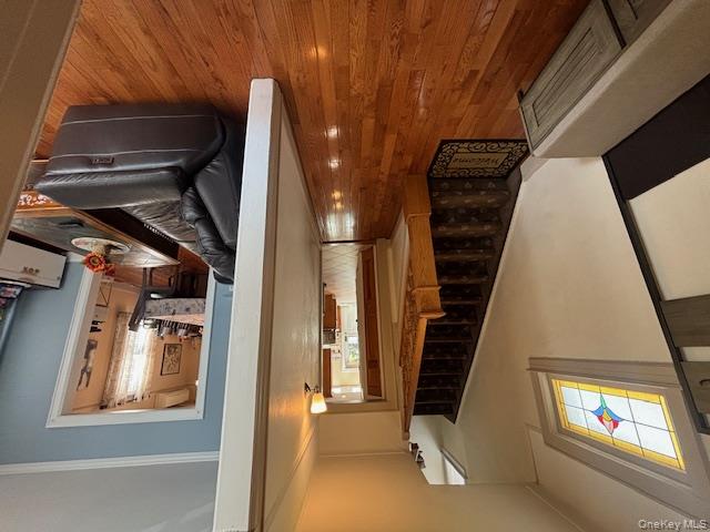 456 Macatee Place, Mineola, NY 11501