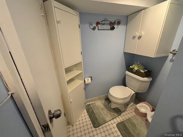 456 Macatee Place, Mineola, NY 11501