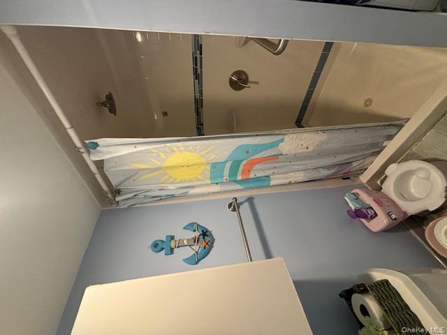 456 Macatee Place, Mineola, NY 11501