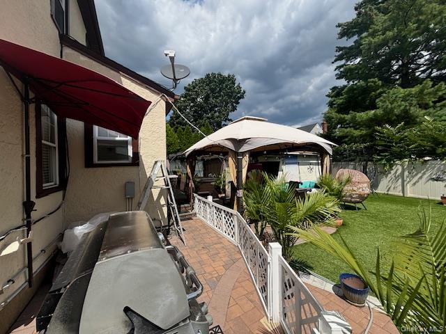 456 Macatee Place, Mineola, NY 11501