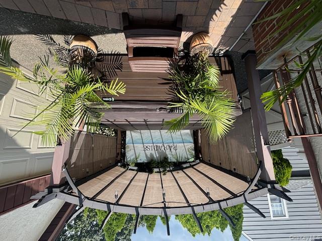 456 Macatee Place, Mineola, NY 11501