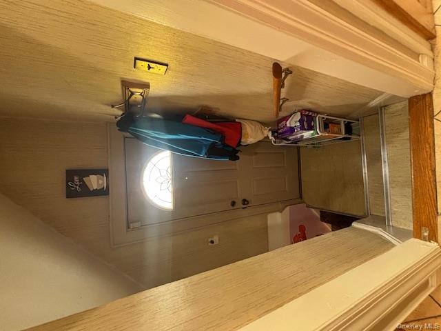 456 Macatee Place, Mineola, NY 11501