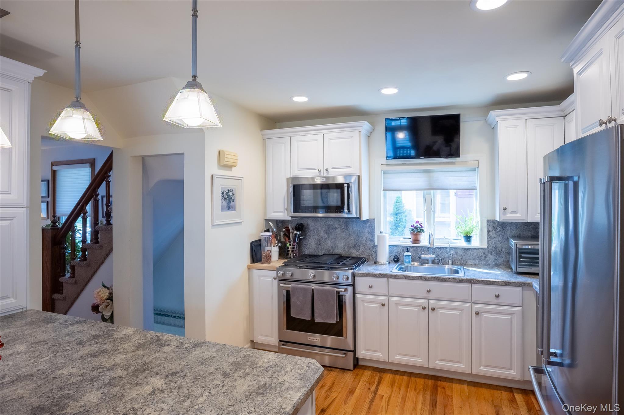 23 Nassau Road, Great Neck, NY 11021